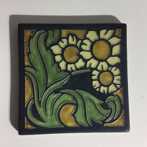 Motawi art tile with sunflower design